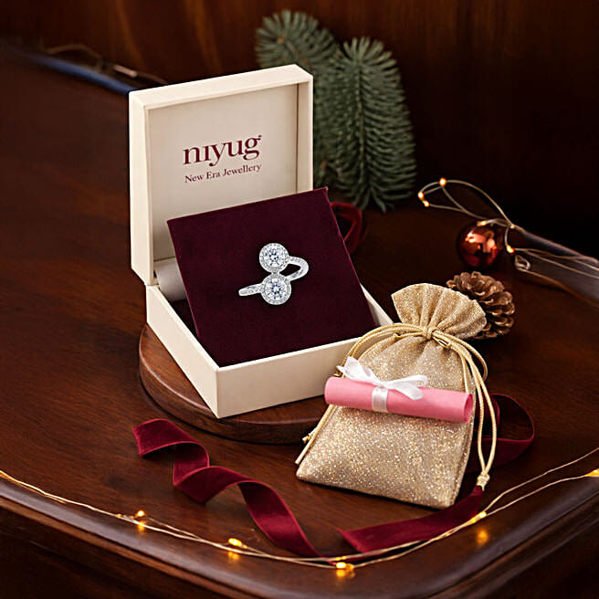 Nuyug Sparkling Beauty Ring